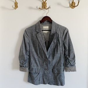 Size 6 BB Dakota Blazer